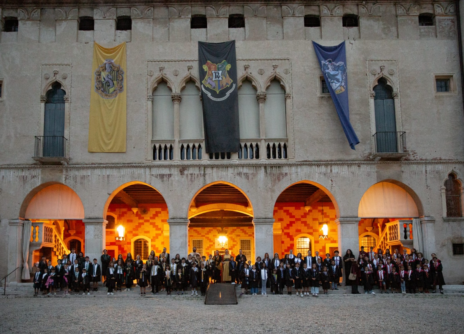 Foto di gruppo Scuola di Magia Italiana Castello di Thiene